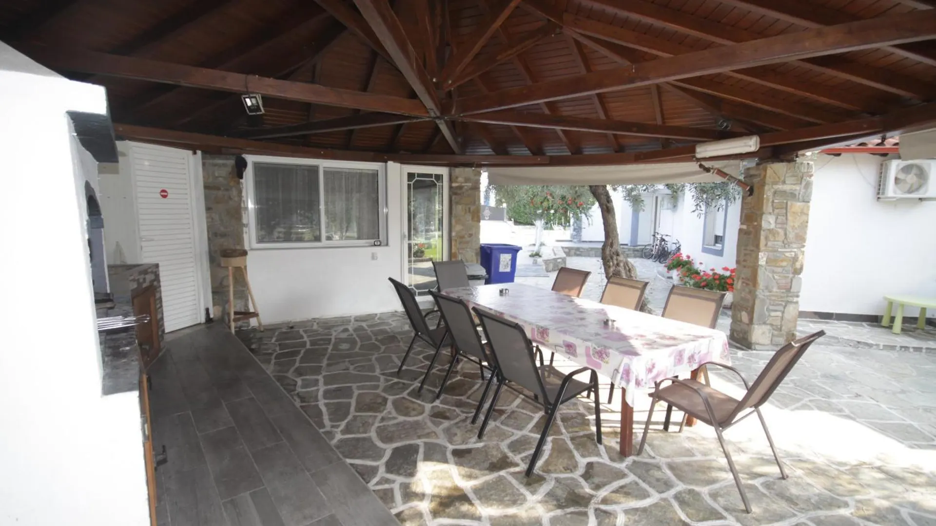 Zephyros Family Apartments 2 Ormos Panagias 0*,