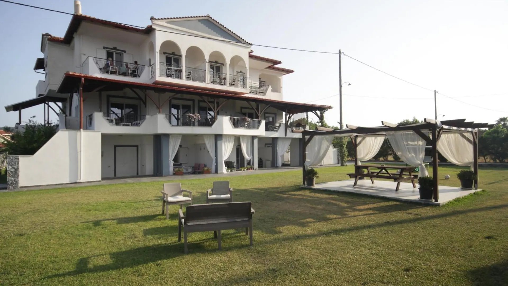 Zephyros Family Apartments 2 Ormos Panagias