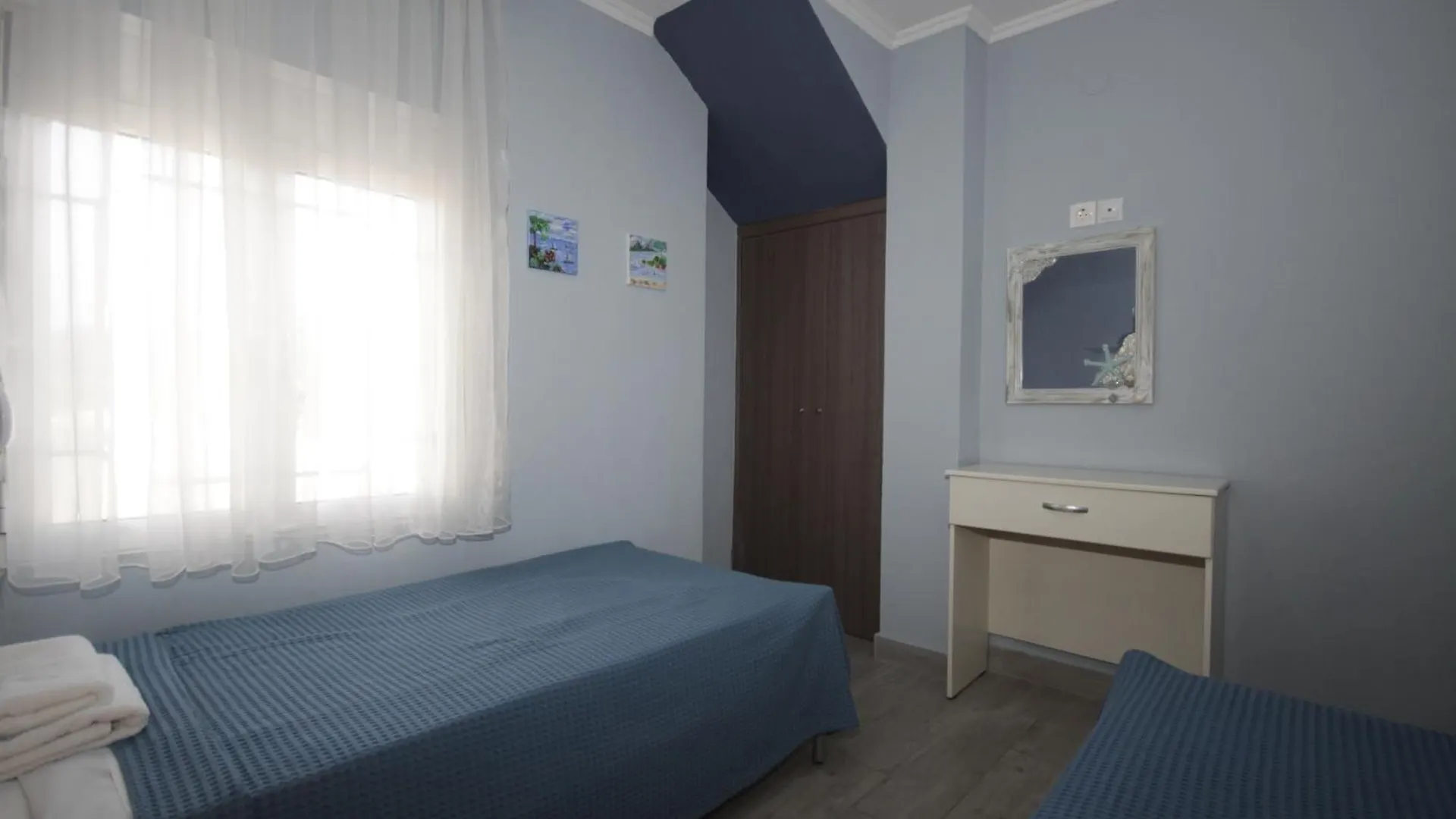 Zephyros Family Apartments 2 Ormos Panagias